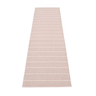 Carl Kunststoffteppich von Pappelina, 70x270 cm, in Rosa mit weißen Streifen, für Innen und Außen.
